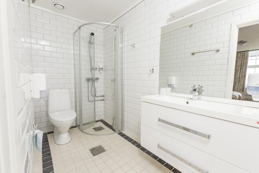 Hotell Vic Пошгрун Екстериор снимка