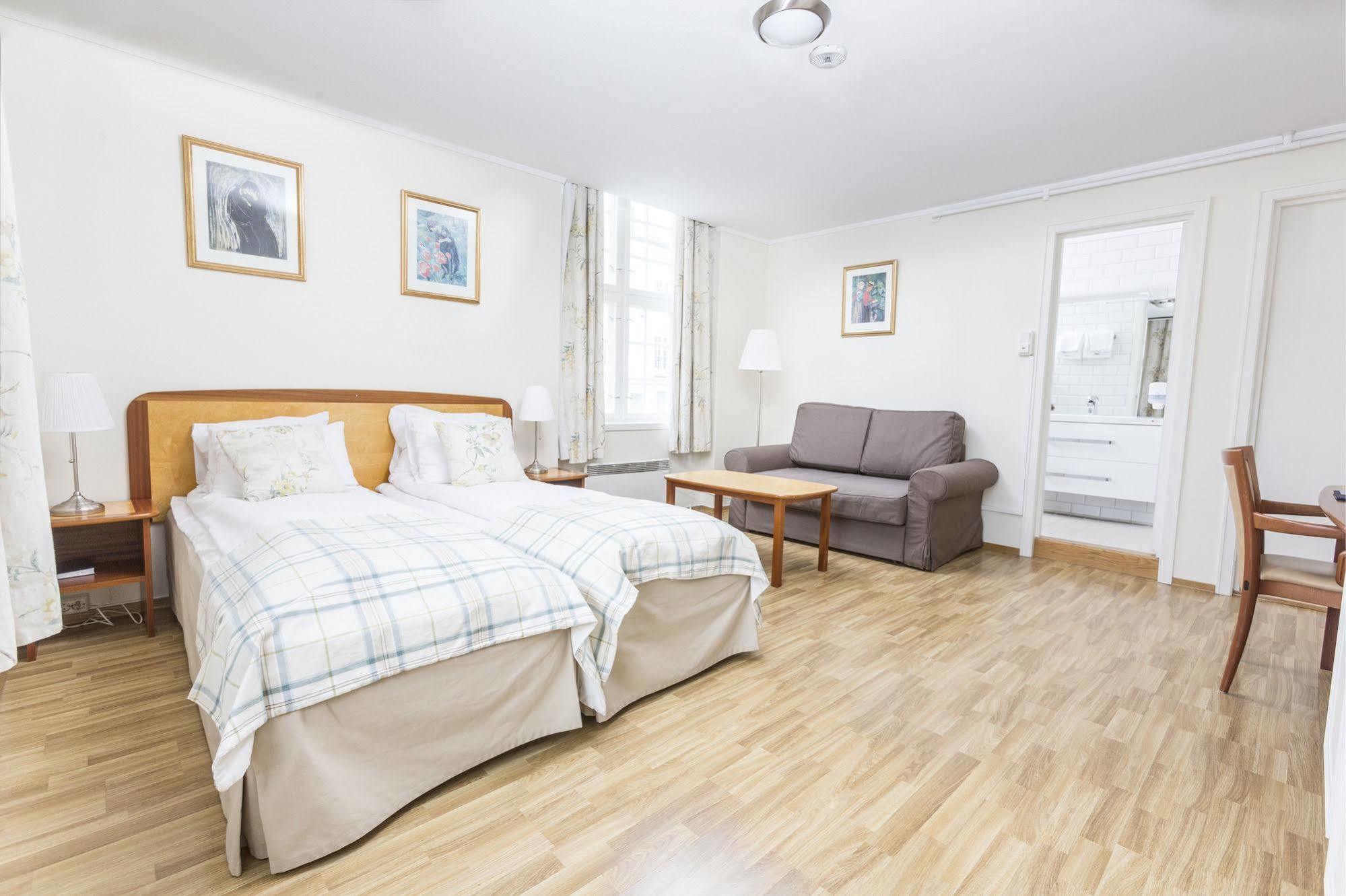 Hotell Vic Пошгрун Екстериор снимка